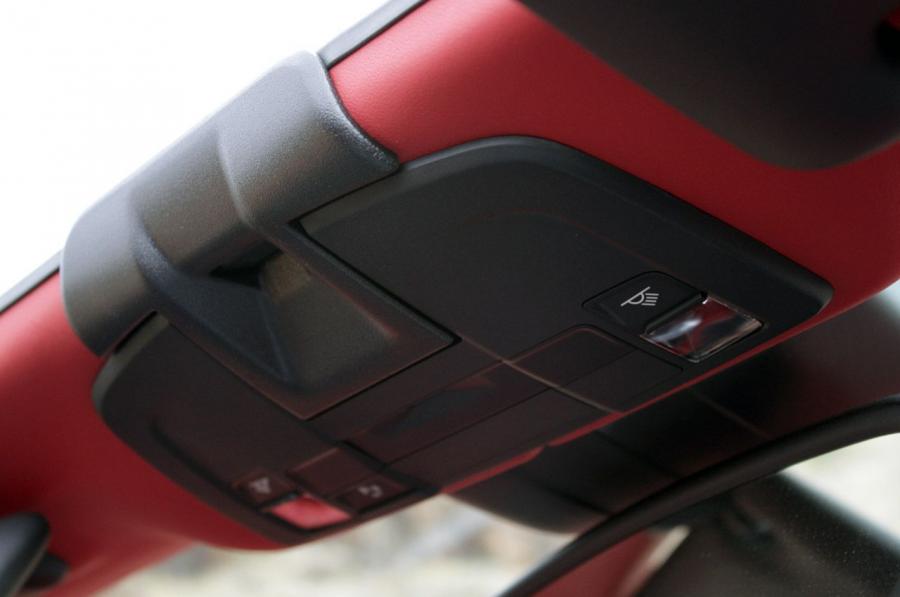  Porsche 911 Carrera S Cabriolet 2011 года  (фото 41 из 61)